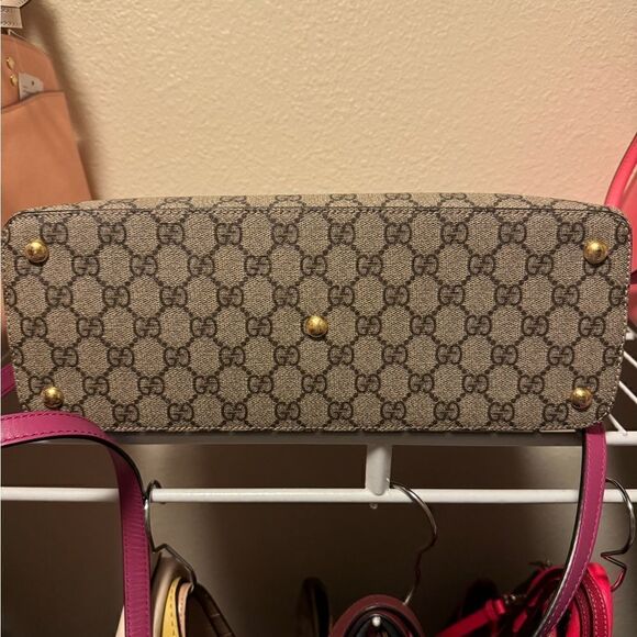 Gucci GG Supreme Monogram Top Zip Tote - Picture 3 of 7